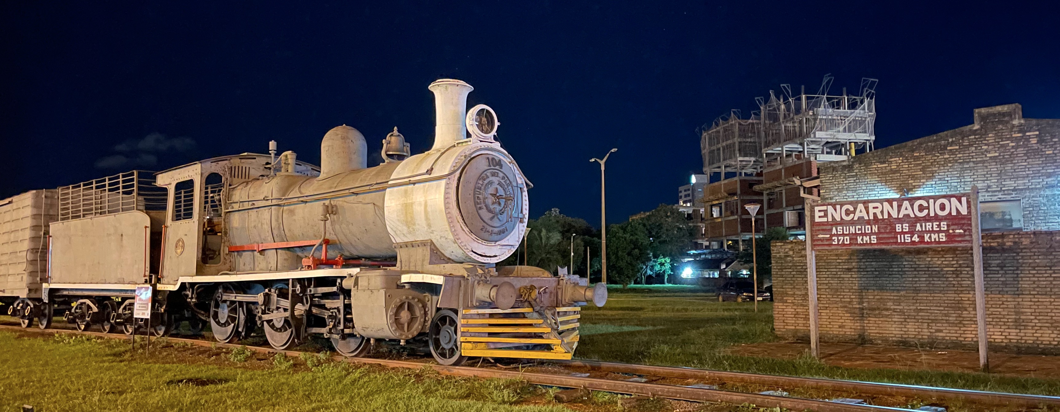 Roman Esco in Paraguay | Alter Bahnhof von Encarnación.